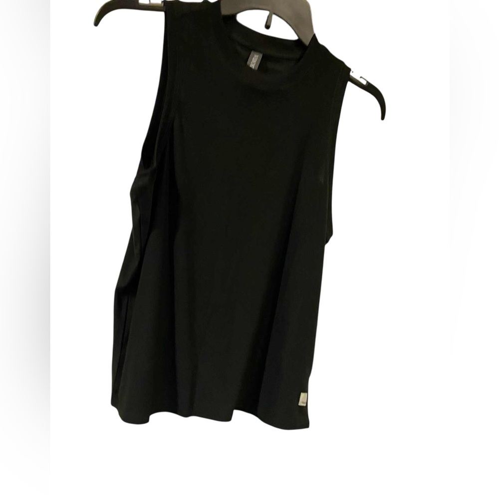 8. NWT Vuori energy top long BLACK Size XS